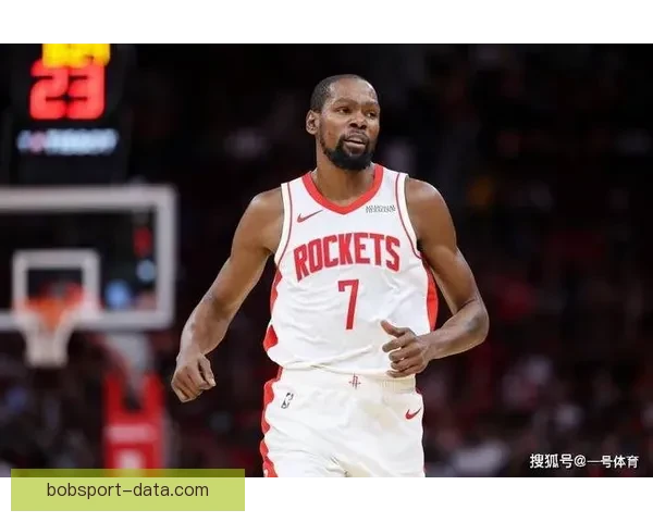 乌度卡称赞申京更果断冲击力强能有效减轻杜兰特负担