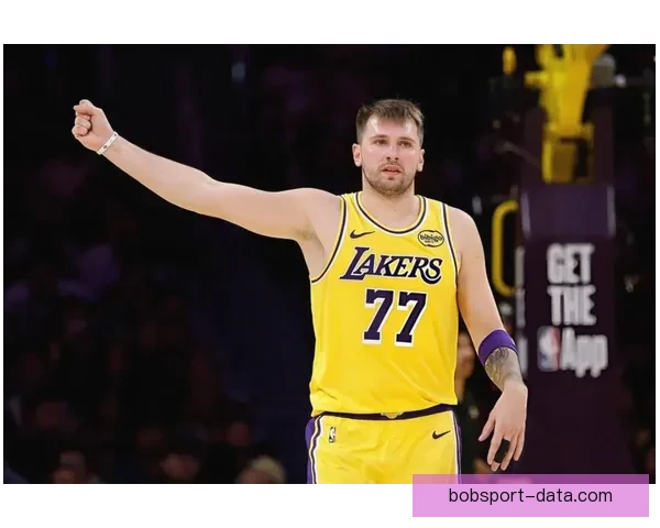 东契奇单场创20项纪录展现科比传承 失恋体育生爆发力惊人